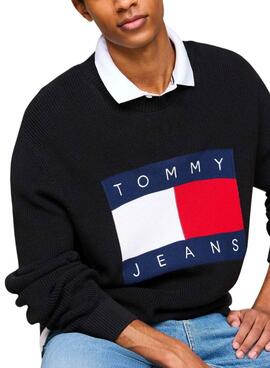 Tommy Jeans pullover mit schwarzem Intarsia-Logo für Herren.