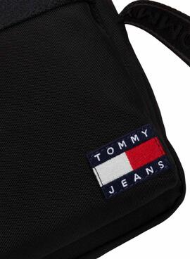 Umhängetasche Tommy Jeans Reporter Essential Daily in Schwarz für Herren.