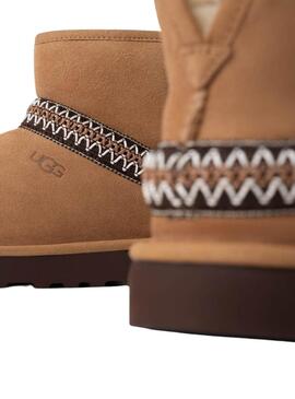 UGG Classic Mini Crescent camel für Frauen