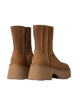 Stiefel UGG Classic New Heights Camel für Frauen