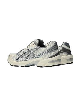 Turnschuhe Asics Gel 1130 beige und grau für Damen.