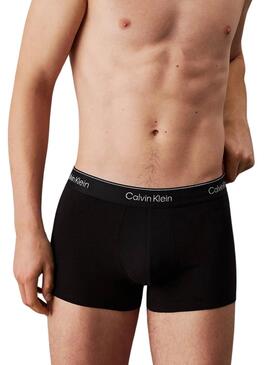 Pack mit 3 schwarzen und roten Calvin Klein Boxershorts für Herren.