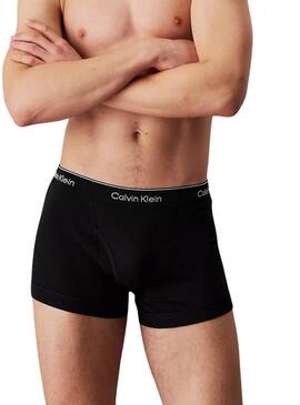 Paket mit 3 Calvin Klein Baumwoll-Boxershorts für Herren in Schwarz.