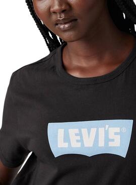 Levis Iconic T-Shirt in Schwarz für Damen.