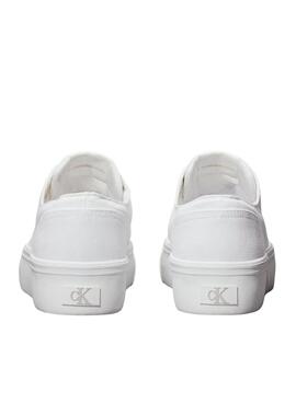 Calvin Klein Flatform Low Turnschuhe in Weiß für Damen.