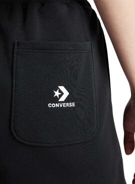 Kurze Converse Star Chevron Schwarze Shorts für Frauen.