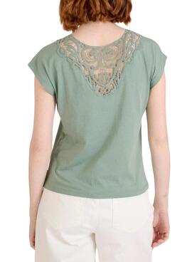 T-Shirt  Naf NafGrünes mit Spitze für Frauen.