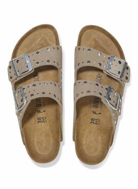 Sandalen Birkenstock Arizona Rivet beige für Frauen.
