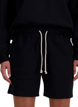 Kurze schwarze New Balance Athletics Shorts für Damen.