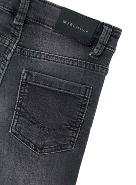 Jeans Mayoral en grau für Jungen.