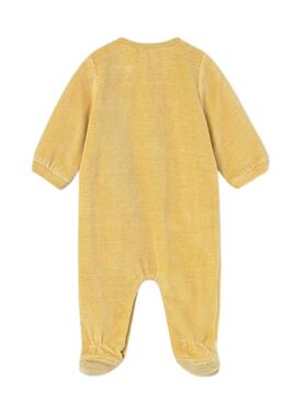 Baby-Mayoral-Pyjama aus gelbem Frottee.