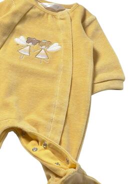 Baby-Mayoral-Pyjama aus gelbem Frottee.