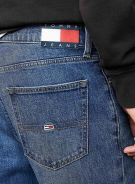 Jeanshose Tommy Jeans Ryan BI0152 blau für Herren.