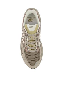 Turnschuhe New Balance 800 beige und rosa für Damen und Herren