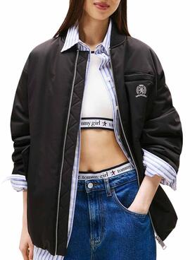 Bomber Tommy Jeans Longline schwarz für Damen.