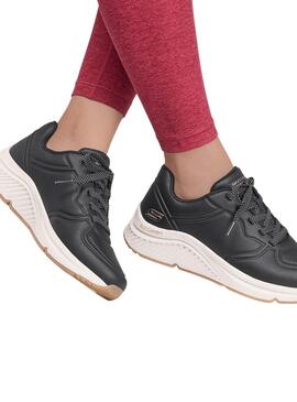 Skechers Arch Bobs Sneaker in Schwarz für Damen.