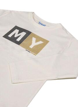 T-shirt Mayoral Basic beige mit Buchstaben für Jungen.