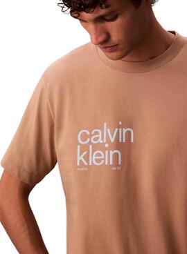 Calvin Klein T-Shirt mit orangefarbenem Kreis für Herren