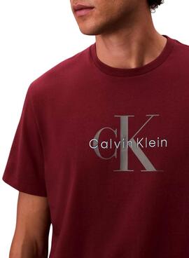 T-shirt Calvin Klein Monologo Burgund für Herren.