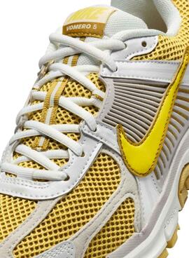 HJ9607-700 W Nike Zoom Vomero 5