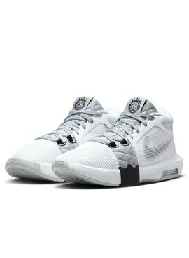 LeBron Witness 8 100