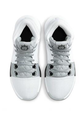LeBron Witness 8 100