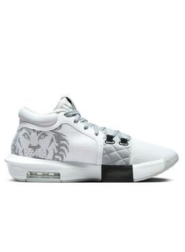 LeBron Witness 8 100