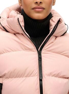 Gefütterte Superdry Kapuzen-Sport-Pufferjacke in Rosa für Damen.