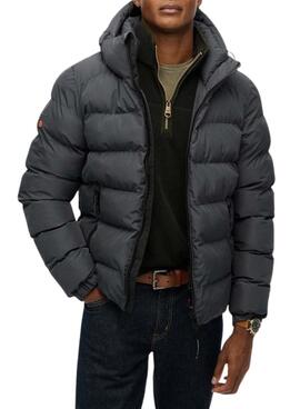 Gepolsterte Superdry Kapuzen-Sportdaunenjacke in Grau für Herren