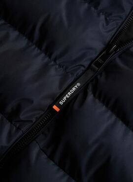 Gepolsterte Jacke Superdry Hooded Sports Puffer in Marineblau für Herren.
