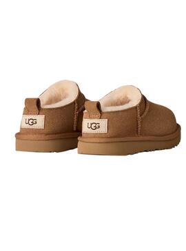 Stiefel UGG Classic Micro Kamel für Mädchen und Jungen.