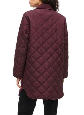 Gepolsterter Mantel von Vila. Modell Viquila in Bordeaux für Damen.