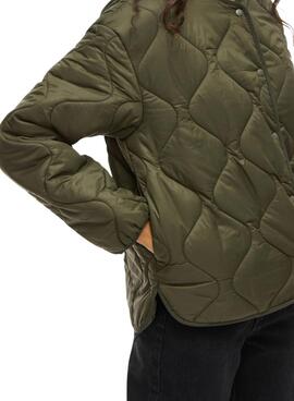 Gepolsterte Jacke von Vila Vidune in Grün für Damen.