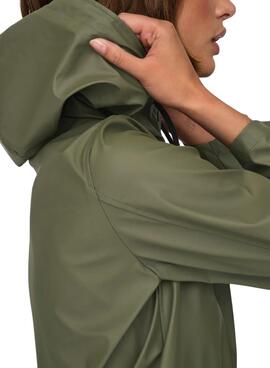 Regenjacke Only Newellen in Grün für Damen.