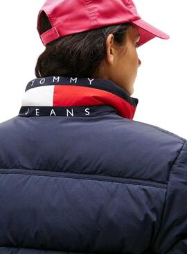 Gepolsterte Tommy Jeans Flag Damenjacke in Marineblau.