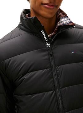 Tommy Jeans Ultraleichte schwarze Jacke für Herren