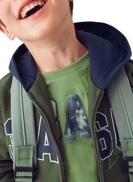 Trainingsanzug Mayoral dreiteilig in Grün und Dunkelblau für Jungen.