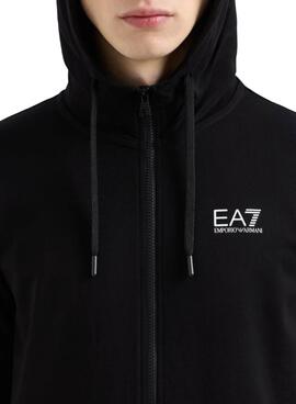 Jacke Emporio Armani EA7 in Schwarz mit Kapuze und Reißverschluss für Herren.