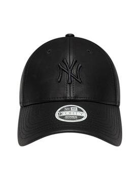 Kappe New Era New York Yankees 9FORTY, schwarzes Lederimitat für Damen.