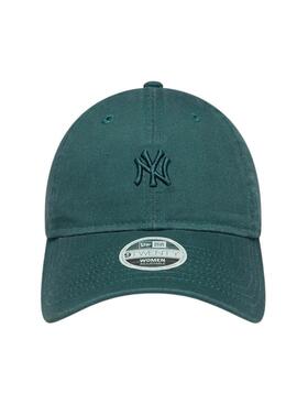Kappe New Era Washed Mini New York Yankees 9TWENTY dunkelgrün für Damen.