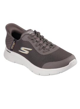 Braune Skechers Go Walk Sneaker für Herren.