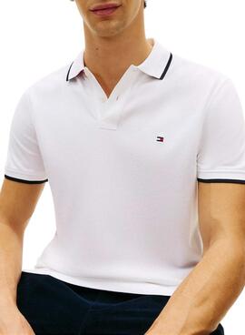 Polo Tommy Hilfiger Piqué weiß mit Kontraststreifen für Herren.