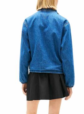 Tommy Jeans Chambray blaue Denimjacke für Damen.