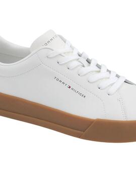 Turnschuhe Tommy Hilfiger Court in Weiß und Braun für Herren.