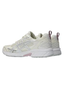 Asics Gel Nunobiki Turnschuhe in Beige für Damen.
