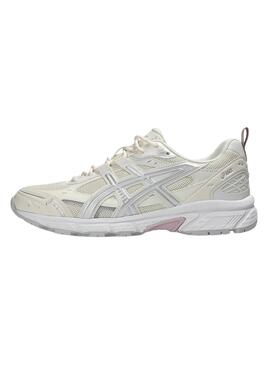 Asics Gel Nunobiki Turnschuhe in Beige für Damen.
