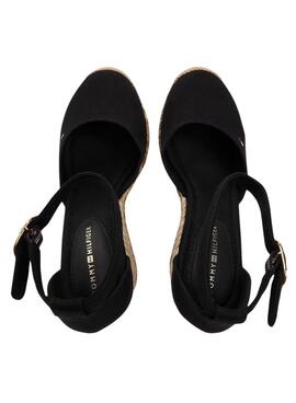 Espadrilles Tommy Hilfiger Flag in Schwarz mit hoher Keilabsatz für Damen.