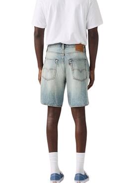 Bermuda Jeans Levis 468 Loose in Hellblau für Herren.