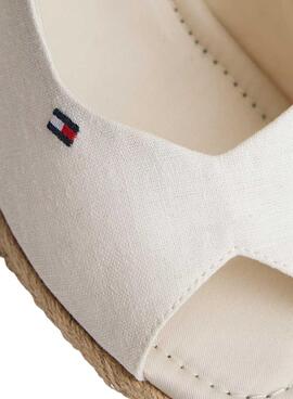 Espadrilles von Tommy Hilfiger in Weiß ohne Absatz mit hoher Keilsohle für Damen.